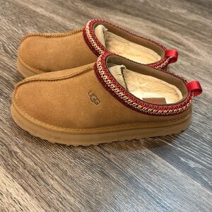 Ugg Tazz